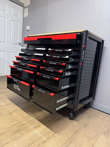 Pro tool chest - chest, with